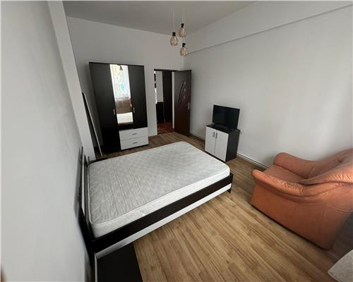 Apartament de inchiriat 3 camere pivnita Sibiu Mihai Viteazul