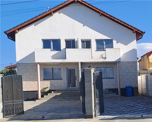 Casa de vanzare tip duplex 3 camere Sbiu Cristian